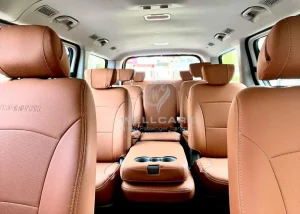 Alternative view of Hyundai - H 1 (11 Pax) 2023